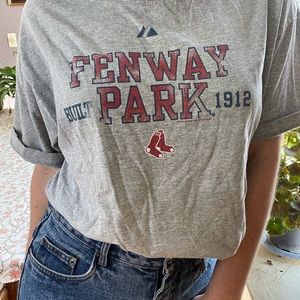 Vintage grey Fenway Park t-shirt